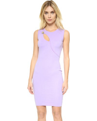 Светло-фиолетовое облегающее платье