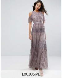 Светло-фиолетовое платье-макси с вышивкой от Needle & Thread