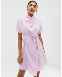 Светло-фиолетовое платье прямого кроя от UNIQUE21