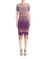 Светло-фиолетовое платье с пайетками