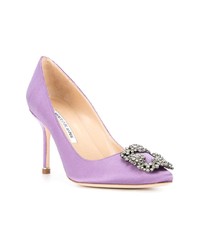 Светло-фиолетовые кожаные туфли с украшением от Manolo Blahnik