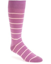 Светло-фиолетовые носки в горизонтальную полоску