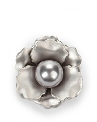 Серая брошь от Moon Paris
