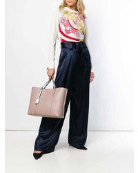 Серая кожаная большая сумка от Tory Burch