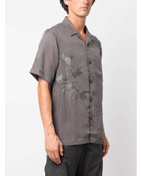 Мужская серая рубашка с коротким рукавом с вышивкой от Maharishi