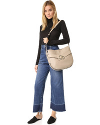 Серая сумка через плечо от Tory Burch