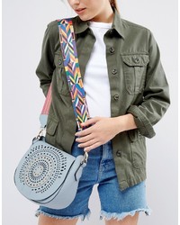 Серая сумка через плечо от Glamorous