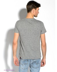 Мужская серая футболка от Strellson