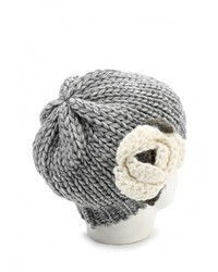 Женская серая шапка от Moronero