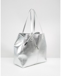 Серебряная большая сумка от Asos