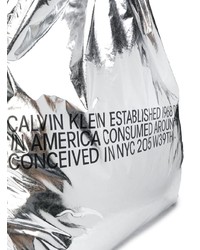 Серебряная кожаная большая сумка от Calvin Klein 205W39nyc