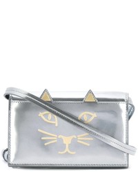 Серебряная кожаная сумка через плечо от Charlotte Olympia