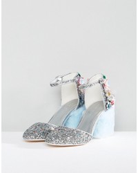 Серебряная обувь с украшением от Asos
