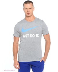 Мужская серебряная футболка от Nike