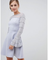 Серебряное коктейльное платье с украшением от ASOS DESIGN