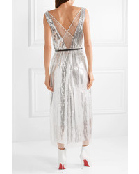 Серебряное шелковое вечернее платье от Marc Jacobs