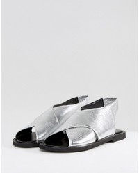 Женские серебряные босоножки от Warehouse
