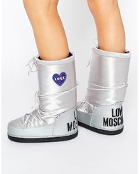 Женские серебряные ботинки от Love Moschino