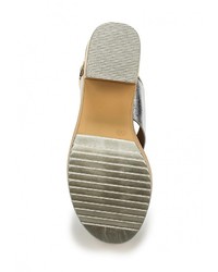 Серебряные кожаные босоножки на каблуке от Coco Perla