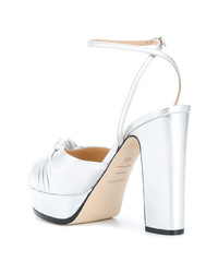 Серебряные кожаные босоножки на каблуке от Sergio Rossi