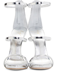 Серебряные кожаные босоножки на каблуке от Giuseppe Zanotti