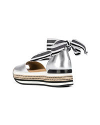 Серебряные кожаные босоножки на танкетке от Hogan