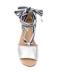 Серебряные кожаные босоножки на танкетке от Hogan