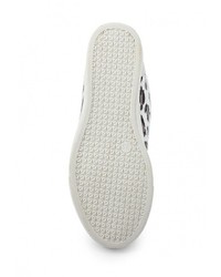 Серебряные кожаные кроссовки на танкетке от Via Giulia