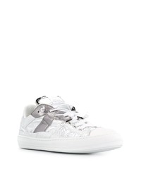 Мужские серебряные кожаные низкие кеды от Maison Margiela