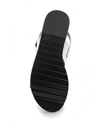 Серебряные кожаные сандалии на плоской подошве от Blink