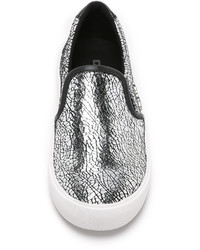 Женские серебряные кожаные слипоны от DKNY