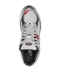 Мужские серебряные кроссовки от New Balance