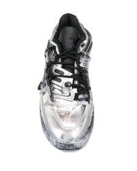 Мужские серебряные кроссовки от Maison Margiela
