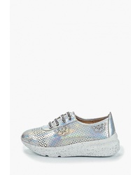 Женские серебряные кроссовки от Pierre Cardin