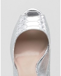 Серебряные туфли от Dune