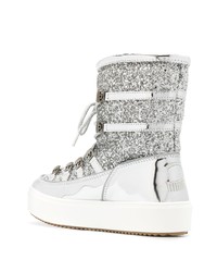 Серебряные угги от Chiara Ferragni