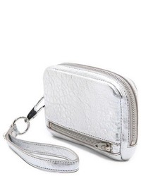 Серебряный клатч от Alexander Wang