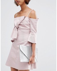 Серебряный клатч от Boohoo