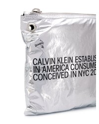 Серебряный кожаный клатч от Calvin Klein 205W39nyc