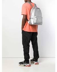 Мужской серебряный рюкзак с принтом от MCM