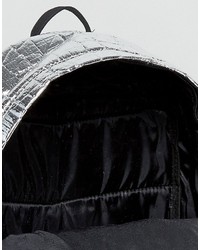 Женский серебряный рюкзак от Hype