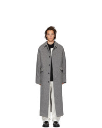 Серое длинное пальто от Kassl Editions