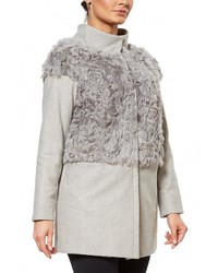 Женское серое пальто от Grafinia