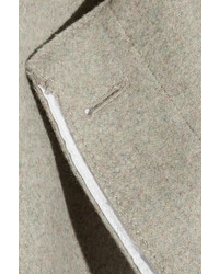 Женское серое пальто от Victoria Beckham