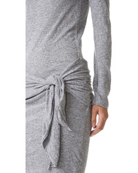 Серое платье от Monrow