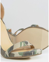 Серые босоножки на каблуке с камуфляжным принтом от Missguided