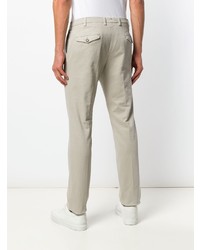 Серые брюки чинос от Berwich