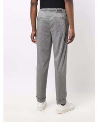 Серые брюки чинос от Kiton