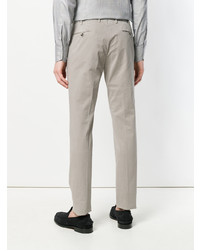 Серые брюки чинос от Dell'oglio