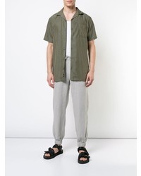 Серые брюки чинос от Onia